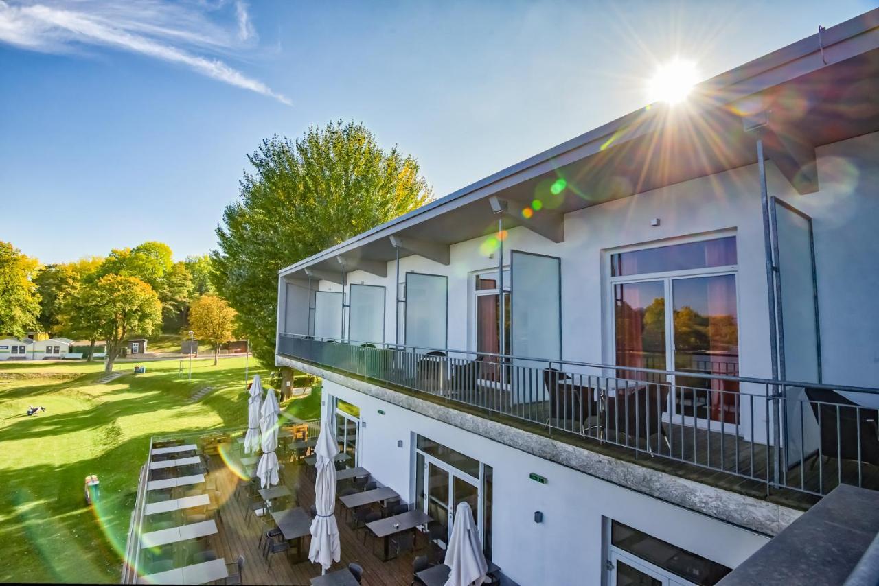 Neufeldersee Hotel & Restaurant Neufeld an der Leitha Exteriör bild